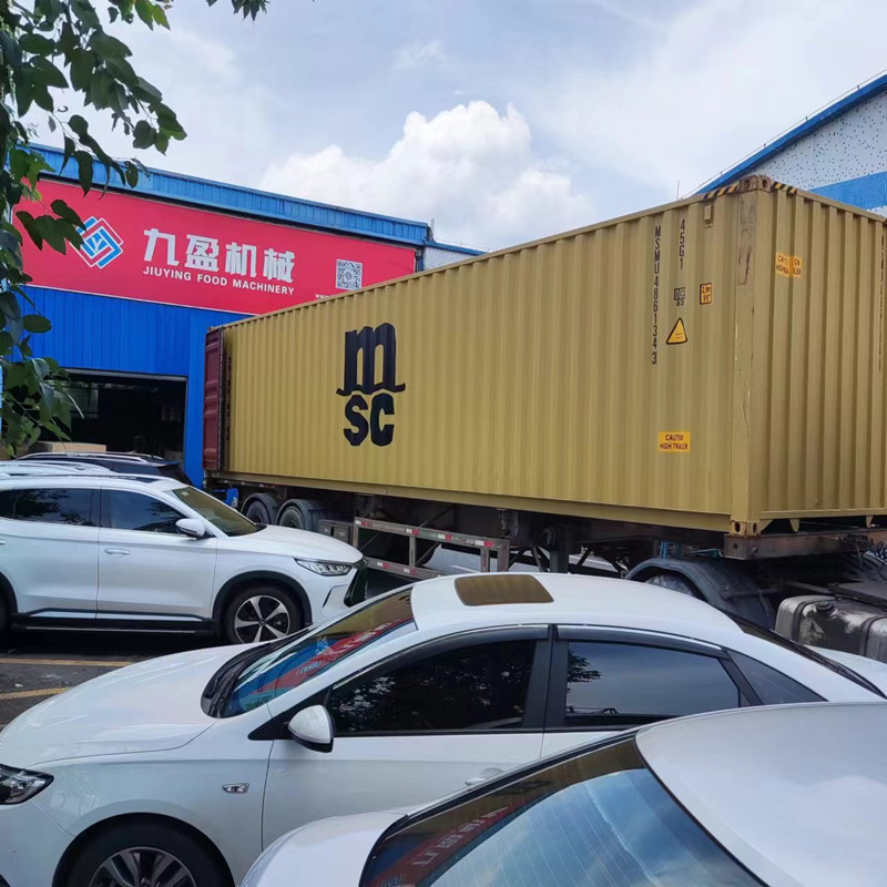 貨柜滿載啟航；進軍馬來西亞